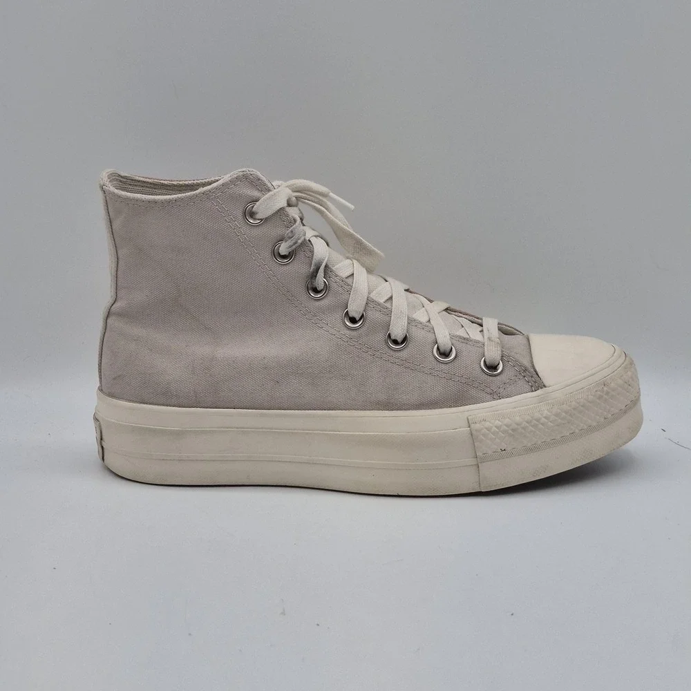 Converse Chuck Taylor All Star 2 Shoes Womens‎ Size 8.5 Beige Gray A01581C